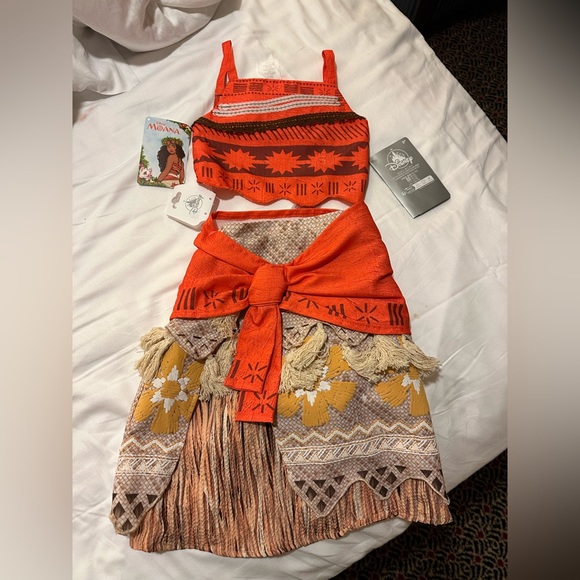 Moana dress from Disney World limited edition never worn size 3T NWOT - Picture 1 of 7